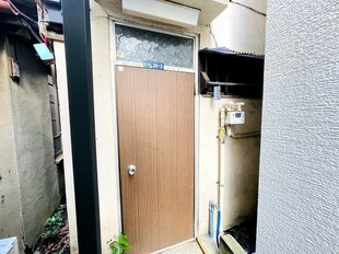 栄町貸家の物件外観写真